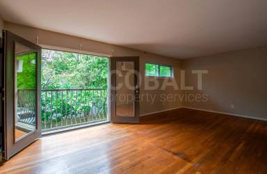 Main picture of 755 Saint Charles Ave NE