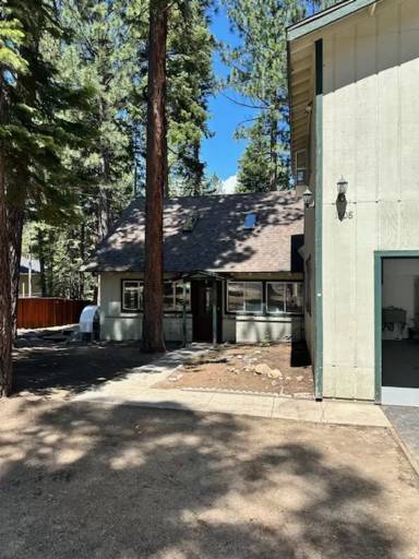 Main picture of 1608 Cherry Hills Cir