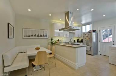 Main picture of 2130 Mason St