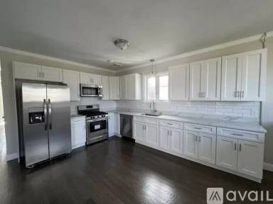 Main picture of 20 Meadow St