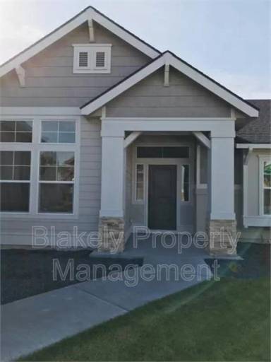 Main picture of 6705 E Thornton St
