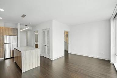 Main picture of 317 W Wolf Point Plz