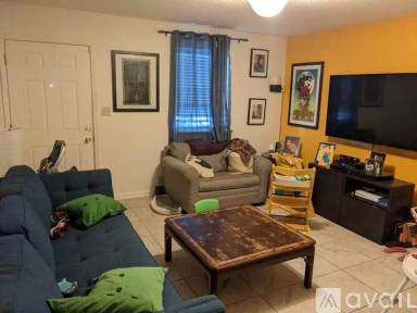 Main picture of 1012 Toledano St