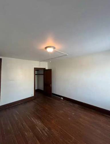 Main picture of 1339 E Long St