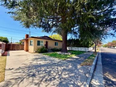 Main picture of 316 W Walnut Ave