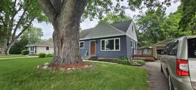 Main picture of 2229 Oriole Ave
