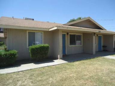 Main picture of 2387 E Springville Ave