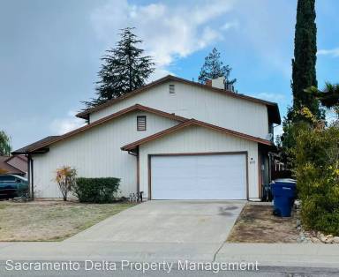 Main picture of 6870 Iron Horse Way