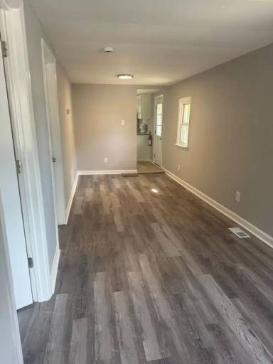 Main picture of 120 N New Rd