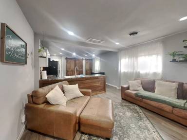Main picture of 3025 Delaware Trl