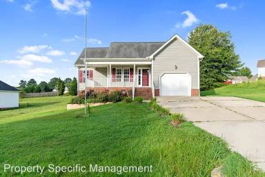 Main picture of 104 Jarrett Bay Ln