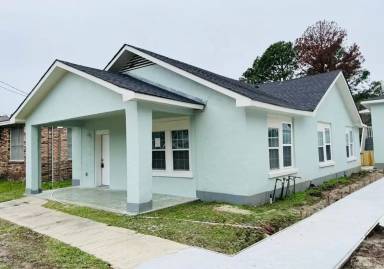 Main picture of 1203 N 44th St