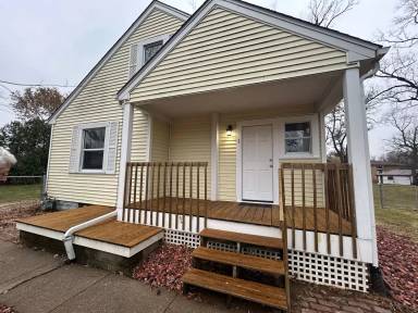 Main picture of 1 Lambs Ln