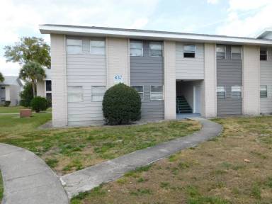 Main picture of 837 Sky Lake Cir