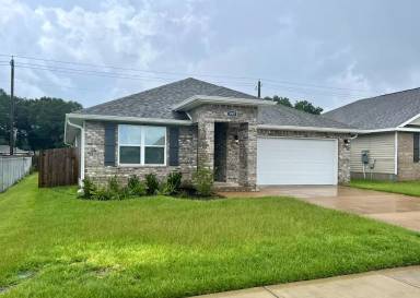 Main picture of 5719 Guinevere Ln