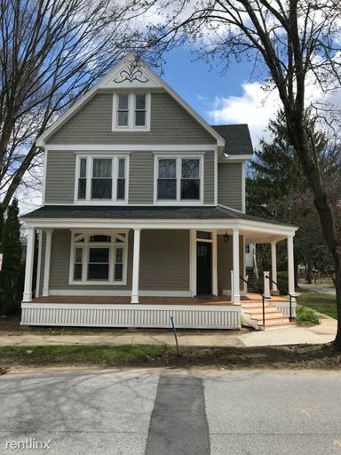 Main picture of 292 Nelson Ave