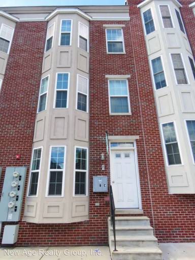 Main picture of 130 S 46th St