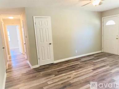 Main picture of 633 Lee Rd