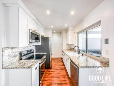 Main picture of 1280 River Vista Row