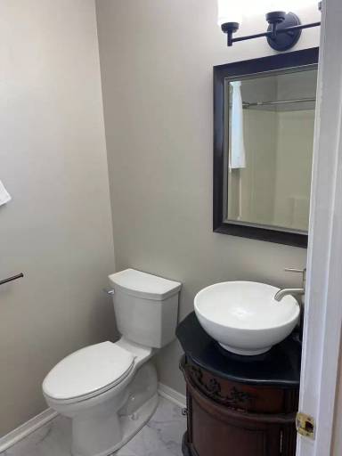 Main picture of 449 W Hines St