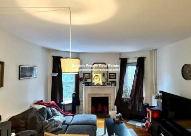 Main picture of 110 Myrtle St