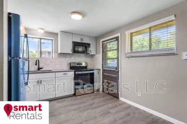 Main picture of 479 S Holmes Ave