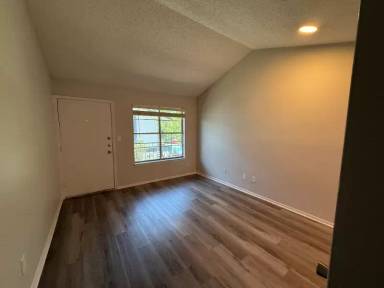Main picture of Southcross Villas