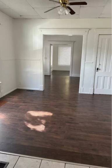 Main picture of 102 Elm St