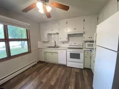 Main picture of 123 19th Ave N