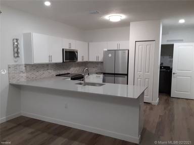 Main picture of 15500 SW 136th St