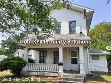 Main picture of 316 W 6th St