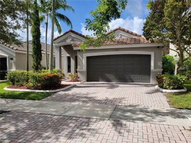 Main picture of 1070 Golden Cane Dr