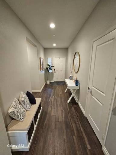 Main picture of 283 Tanglewood Dr
