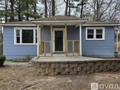 Main picture of 46 Maxwell Dr