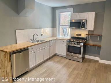 Main picture of 824 N 49th St