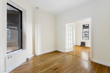 Main picture of 71 Clinton St