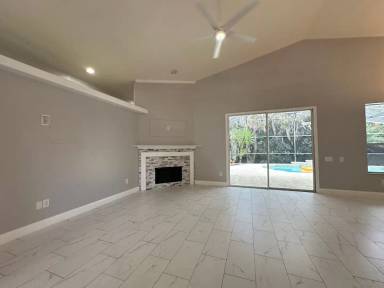 Main picture of 647 Charrice Pl