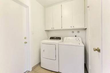 Main picture of 4806 S Dorsey Ln