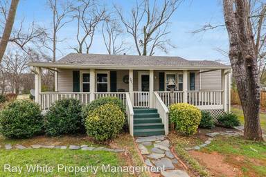 Main picture of 2821 Walker Ct SE