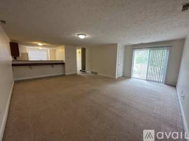 Main picture of 55 W Country Club Dr