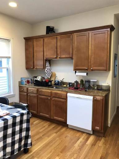Main picture of 143 Hillside St
