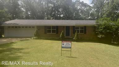 Main picture of 1302 Fairfield Dr