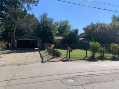 Main picture of 5968 Saunders Ave