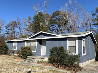 Main picture of 1012 Valencia Dr