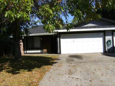 Main picture of 4625 Myrtle Ave