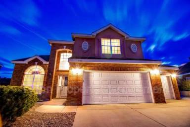 Main picture of 8705 Silvercrest Ct NW