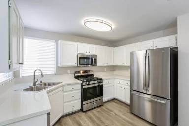 Main picture of 162 Mirador St