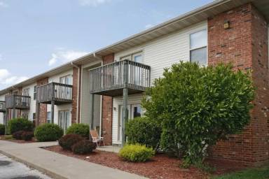 Main picture of Eaglewood Apartments