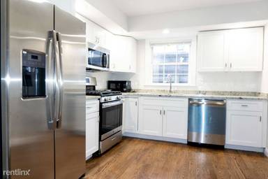Main picture of 2597 Washington St