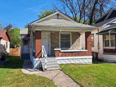 Main picture of 2645 Grand Ave
